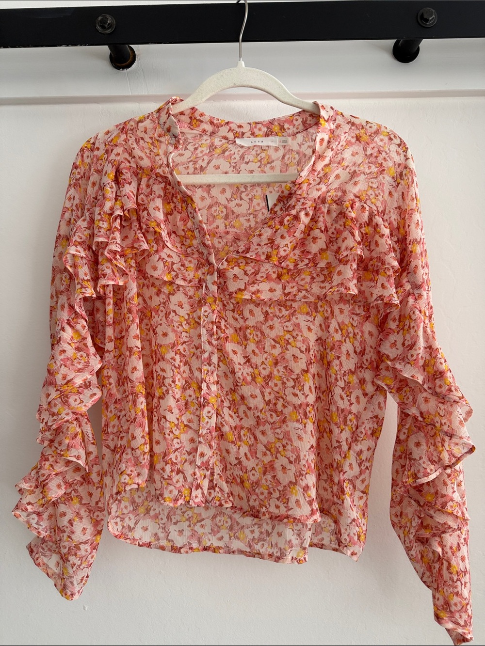 Floral blouse cute sleeves